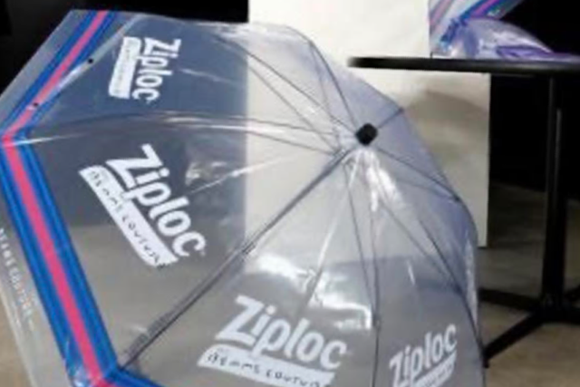 Ziplocを傘にリサイクル！
